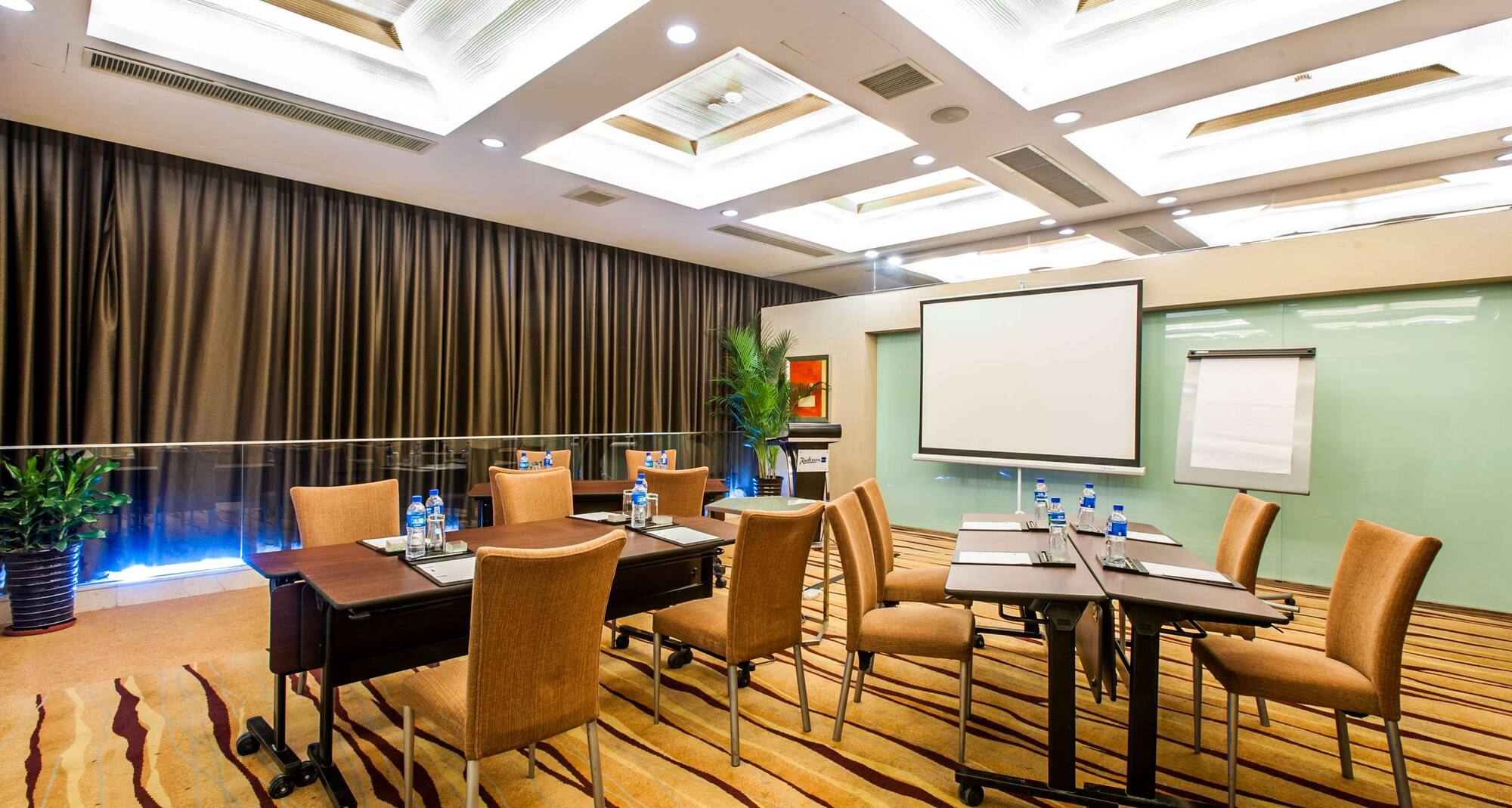 Radisson Tianjin - Lotus Room