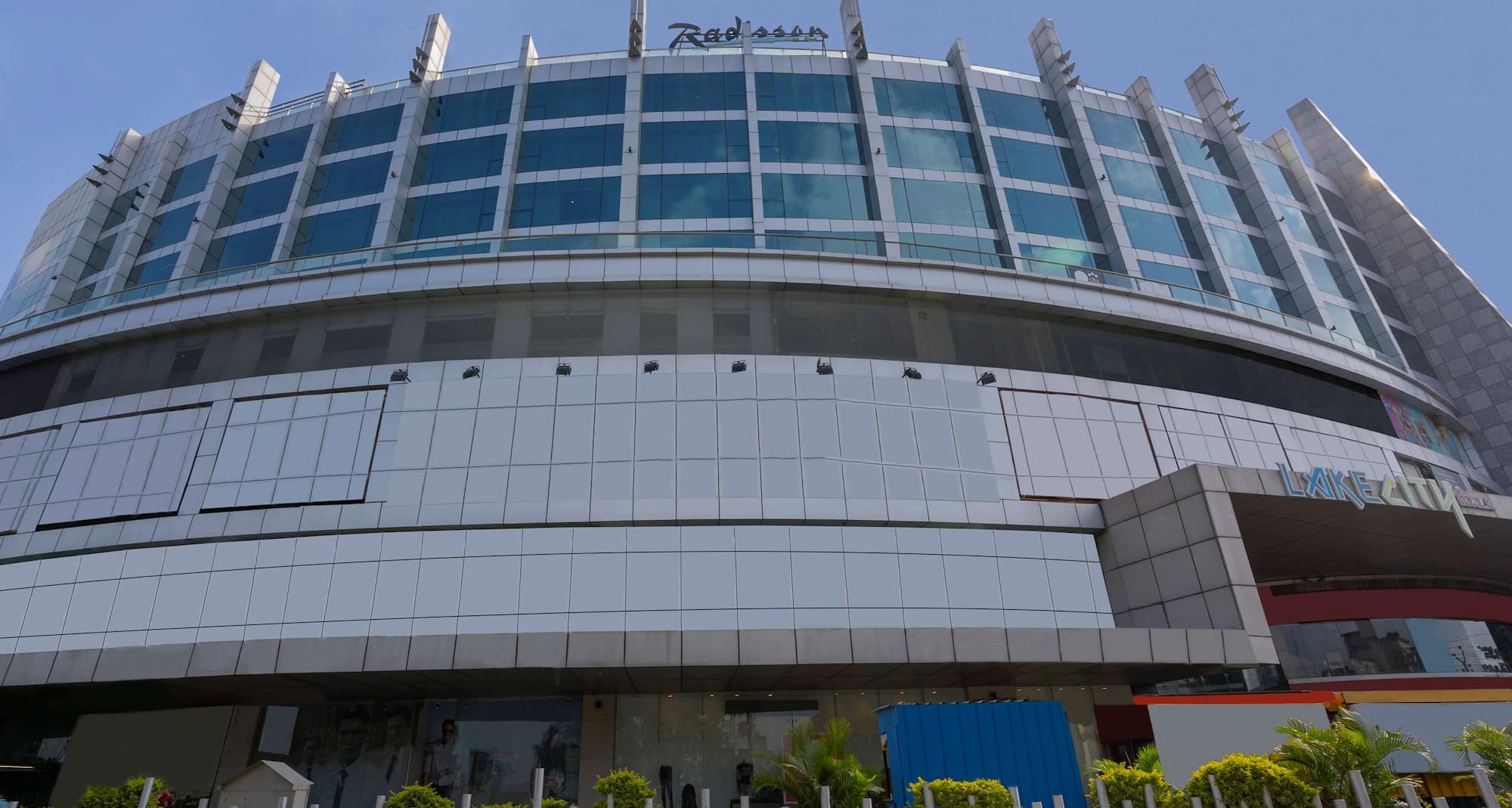 Radisson Hotel Udaipur - Exterior