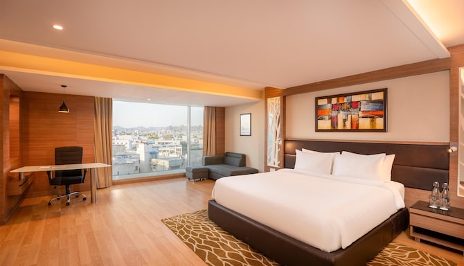 Radisson Hotel Udaipur - Business Class Room