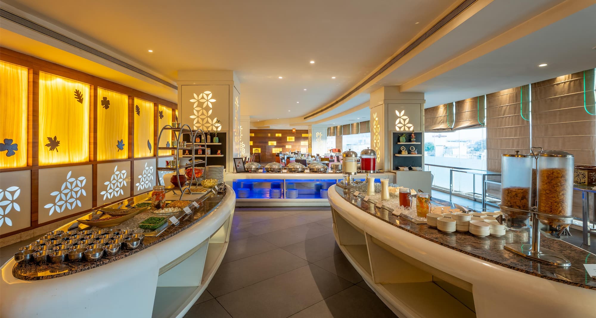 Radisson Hotel Udaipur - Seasons Cafe