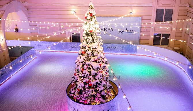 Radisson Hotel Ulyanovsk - Ice skating rink