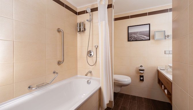 Radisson Hotel Ulyanovsk - Люкс ванна