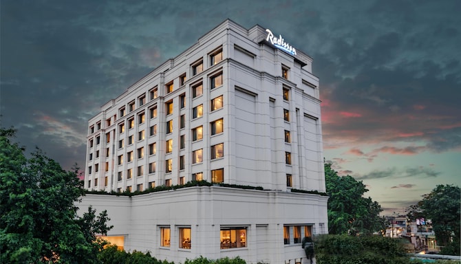 Radisson Hotel Varanasi - Facade