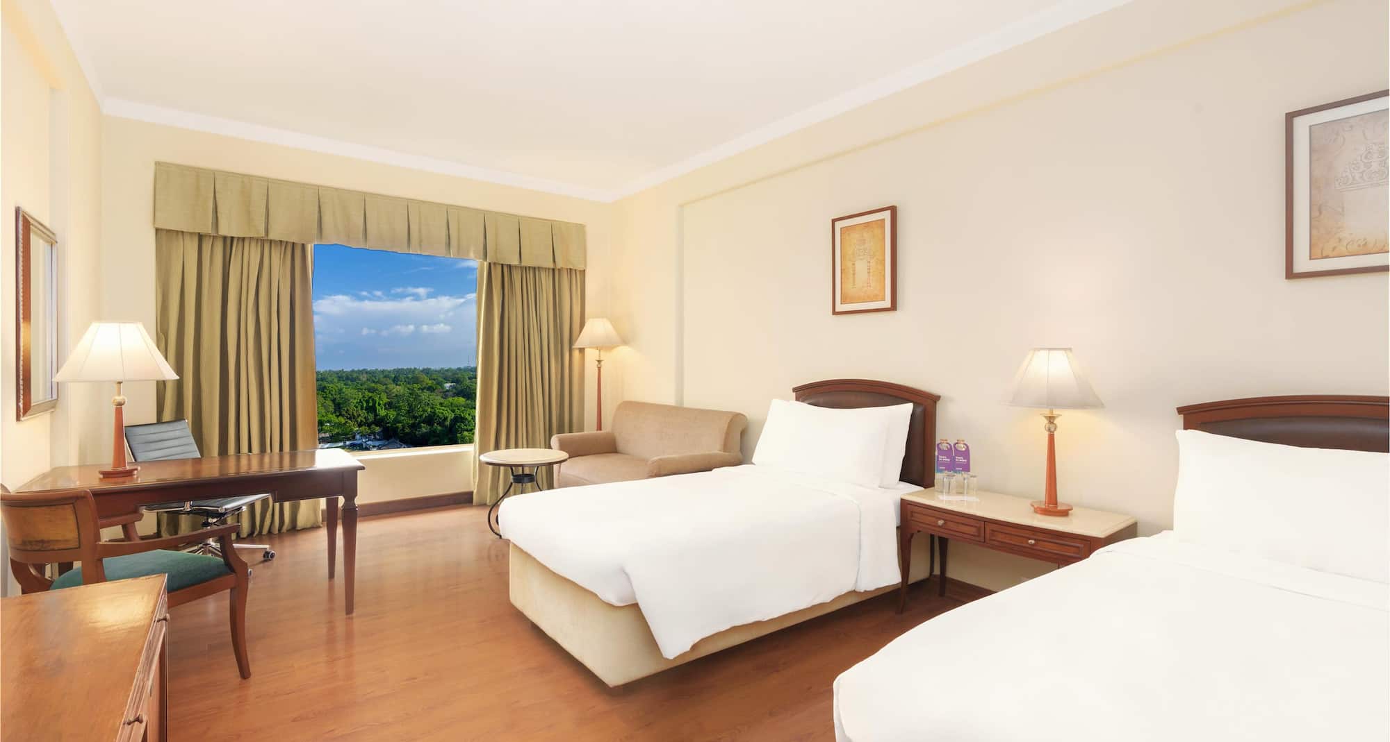 Radisson Hotel Varanasi - Business Twin Bedroom