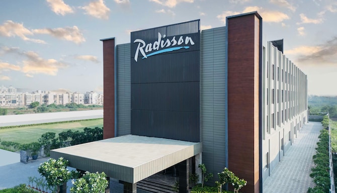Radisson Hotel Vrindavan - Exterior