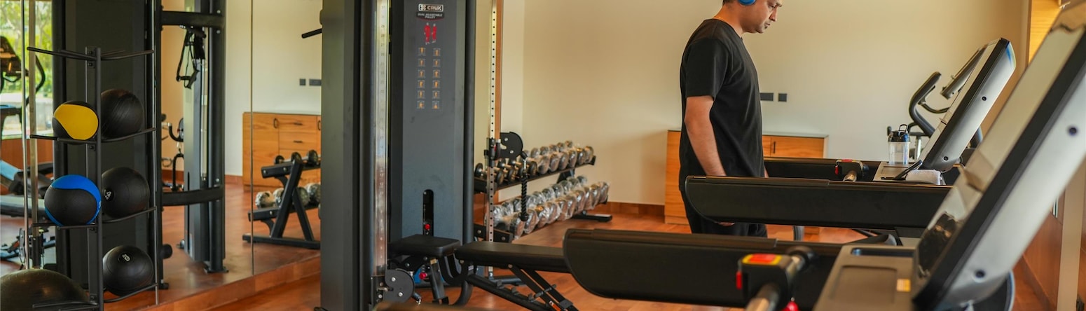 Radisson Hotel Vrindavan - Gym Radisson Hotel Vrindavan