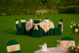 Radisson Hotel Vrindavan - Alpine Garden