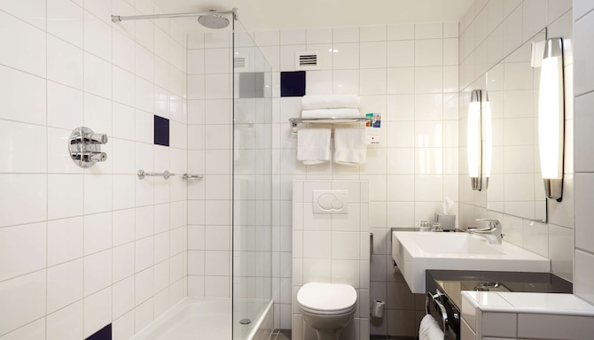 Radisson Hotel York - Pokój gościnny