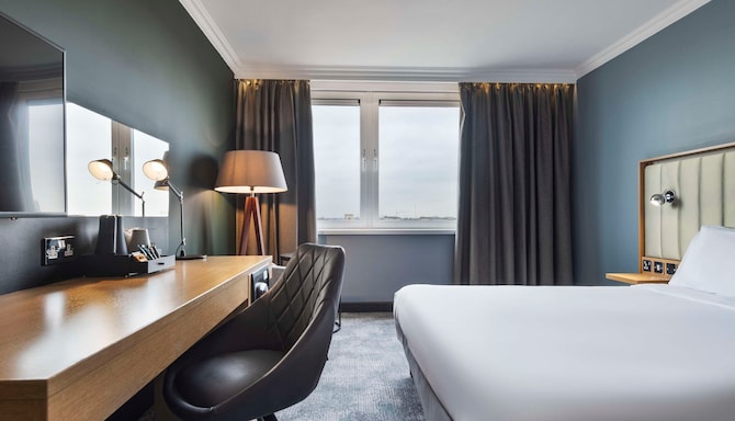 Radisson Hotel York - Standard Room with river view