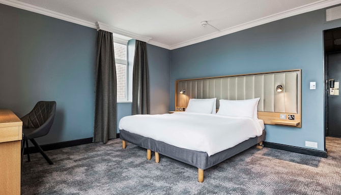 Enjoy contemporary comforts and stylish design | Radisson Hotels