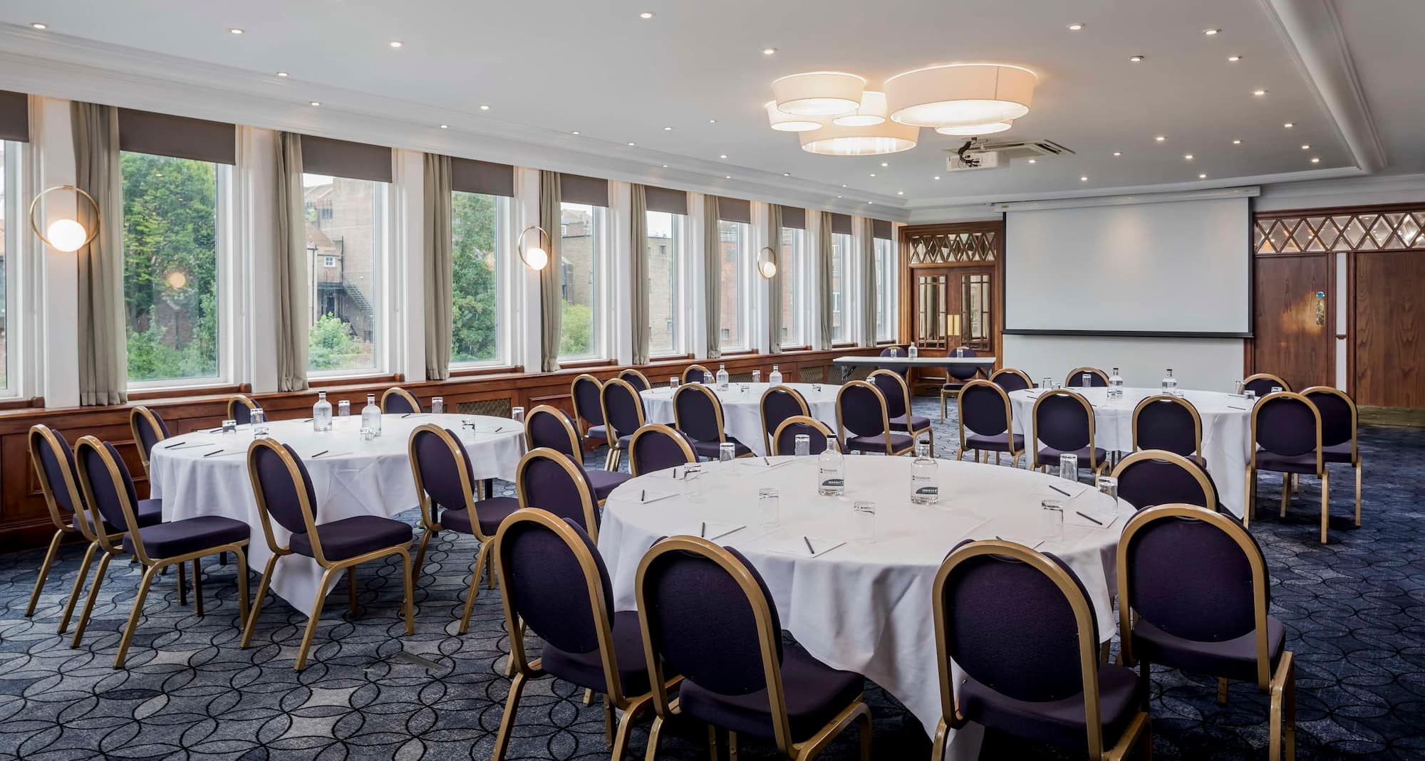 Radisson Hotel York - Regatta meeting room