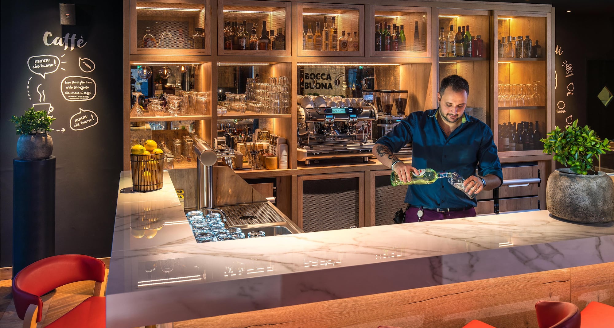 Radisson Hotel Zurich Airport - Bocca Buona Bartender