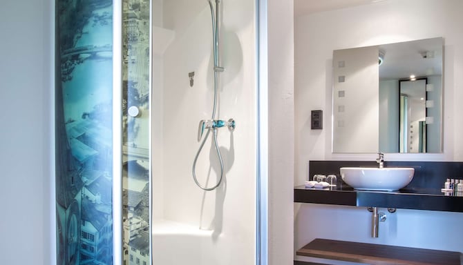 Radisson Hotel Zurich Airport - Guest room