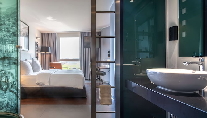 Radisson Hotel Zurich Airport - Guest room