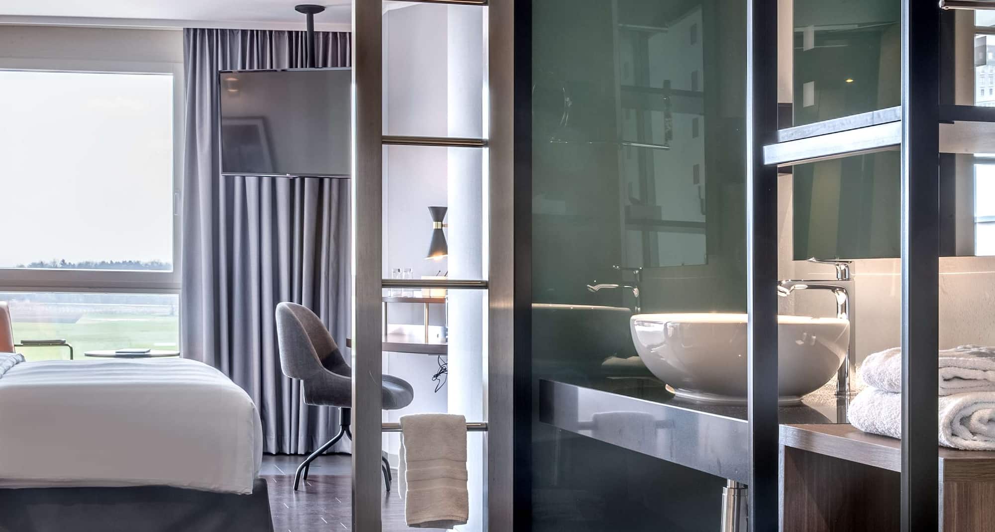 Radisson Hotel Zurich Airport - Guest room