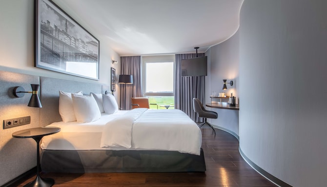 Radisson Hotel Zurich Airport - Guest room