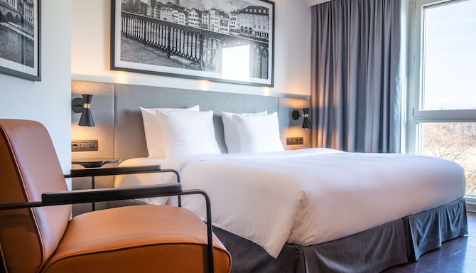 Radisson Hotel Zurich Airport - Guest room