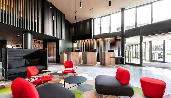 Radisson Hotel Zurich Airport - Lobby