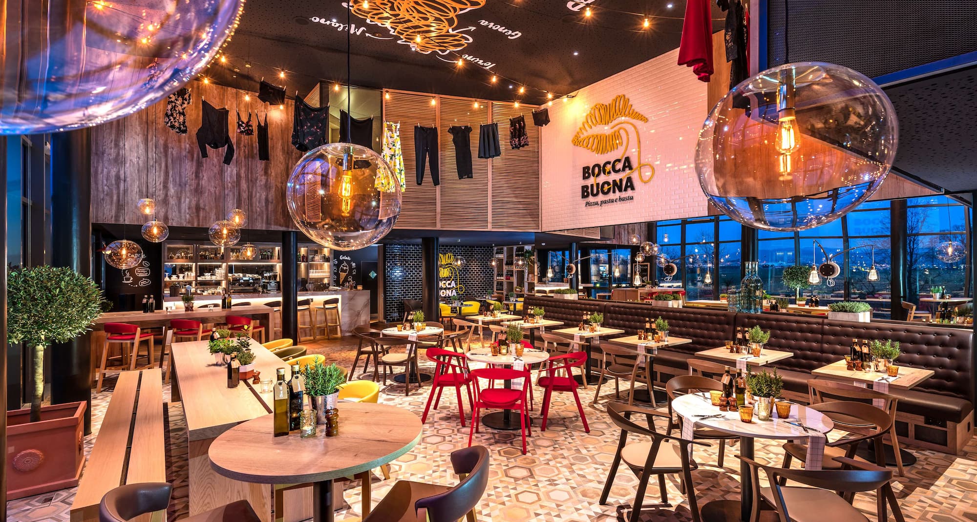 Radisson Hotel Zurich Airport - Restaurant Bocca Buona Overview