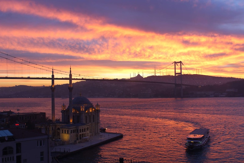 Radisson Blu Bosphorus Hotel, Istanbul - Sunset