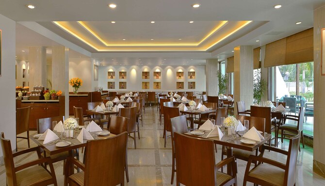 Radisson Jass Khajuraho - Temple Cafe Coffee Shop
