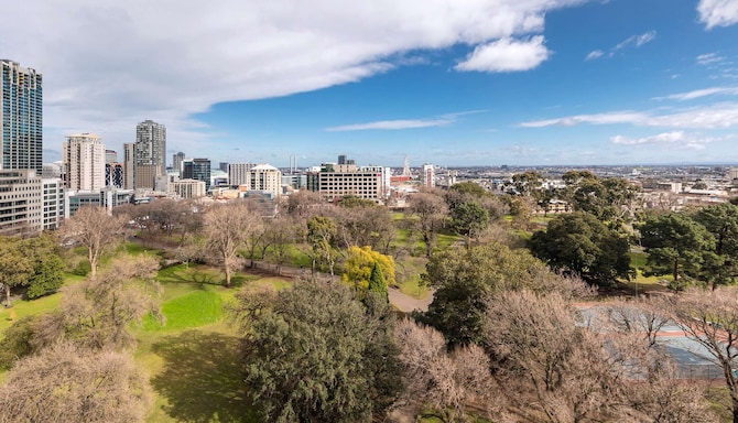 Radisson on Flagstaff Gardens Melbourne - Local Attraction