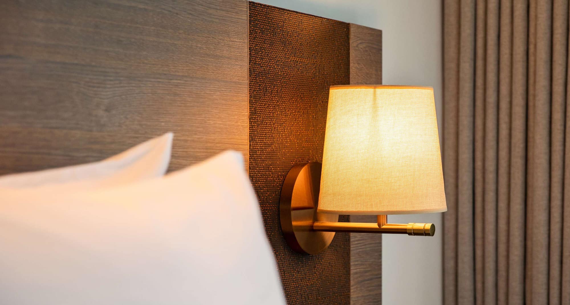 Radisson - Guest room detail