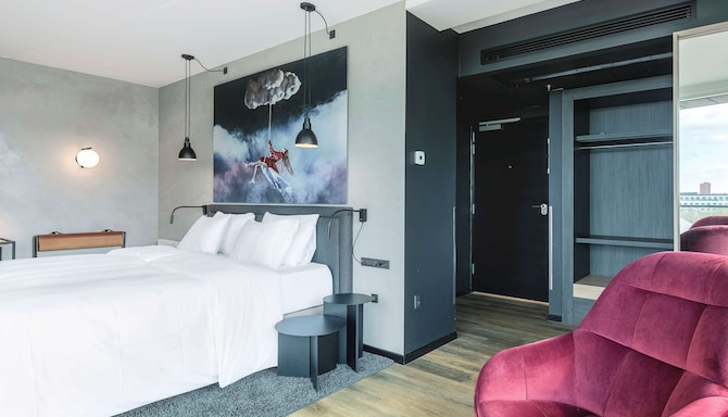 Radisson RED Aarhus - Superior Room with balcony