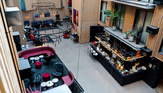 Radisson RED Aarhus - Atrium Bar