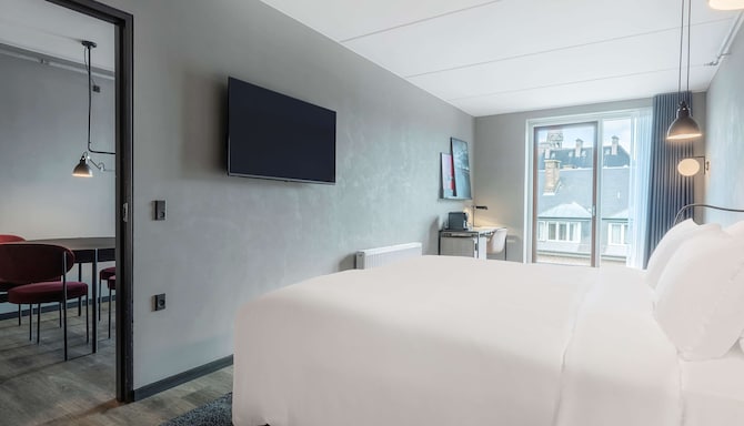 Radisson RED Aarhus - Suite bedroom