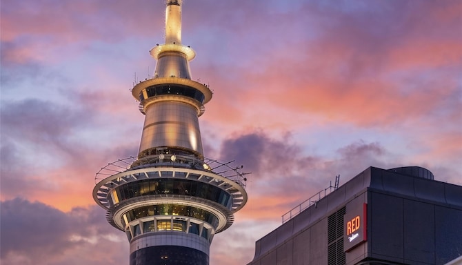 Radisson RED Auckland - Exterior Sky Tower
