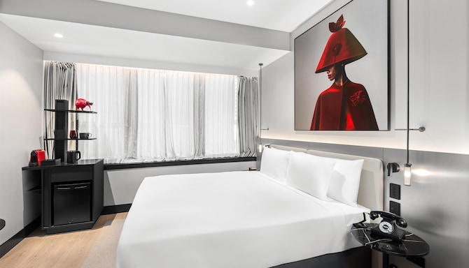 Radisson RED Auckland - Superior Premium Corner Room