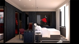 Radisson RED Auckland - Suite bedroom