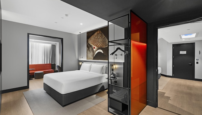 Radisson RED Auckland - Suite