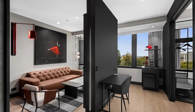 Radisson RED Auckland - Suite