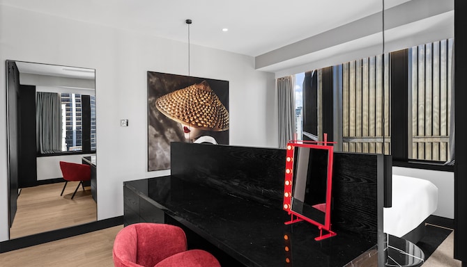 Radisson RED Auckland - Suite Panorama Dressing Table