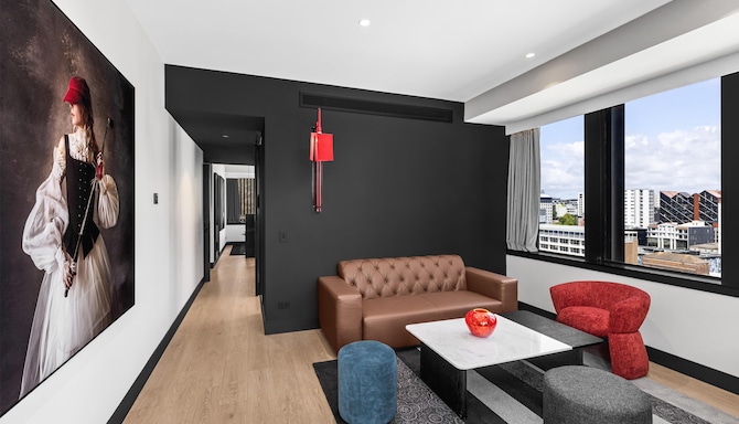 Radisson RED Auckland - Suite