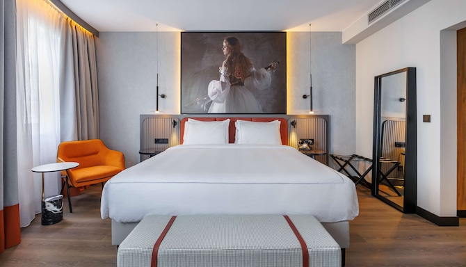 Radisson RED Berlin Kudamm - Premium Double Room - Courtyard View