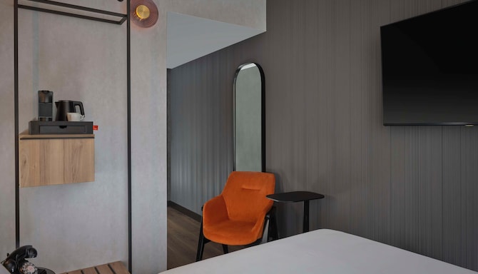 Radisson RED Berlin Kudamm - Single Standard Room