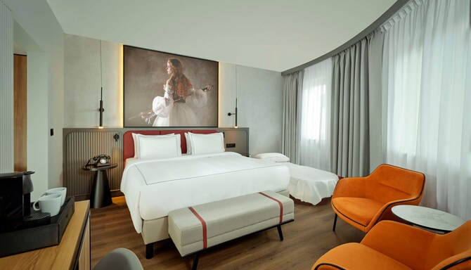 Radisson RED Berlin Kudamm - Junior Suite with prepared extra bed