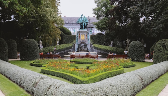 Radisson RED Brussels - Royal Palace Brussels