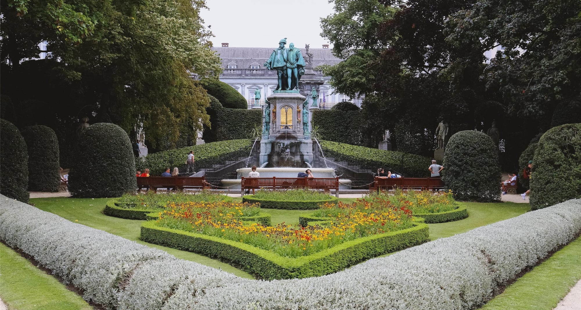 Radisson RED Brussels - Royal Palace Brussels