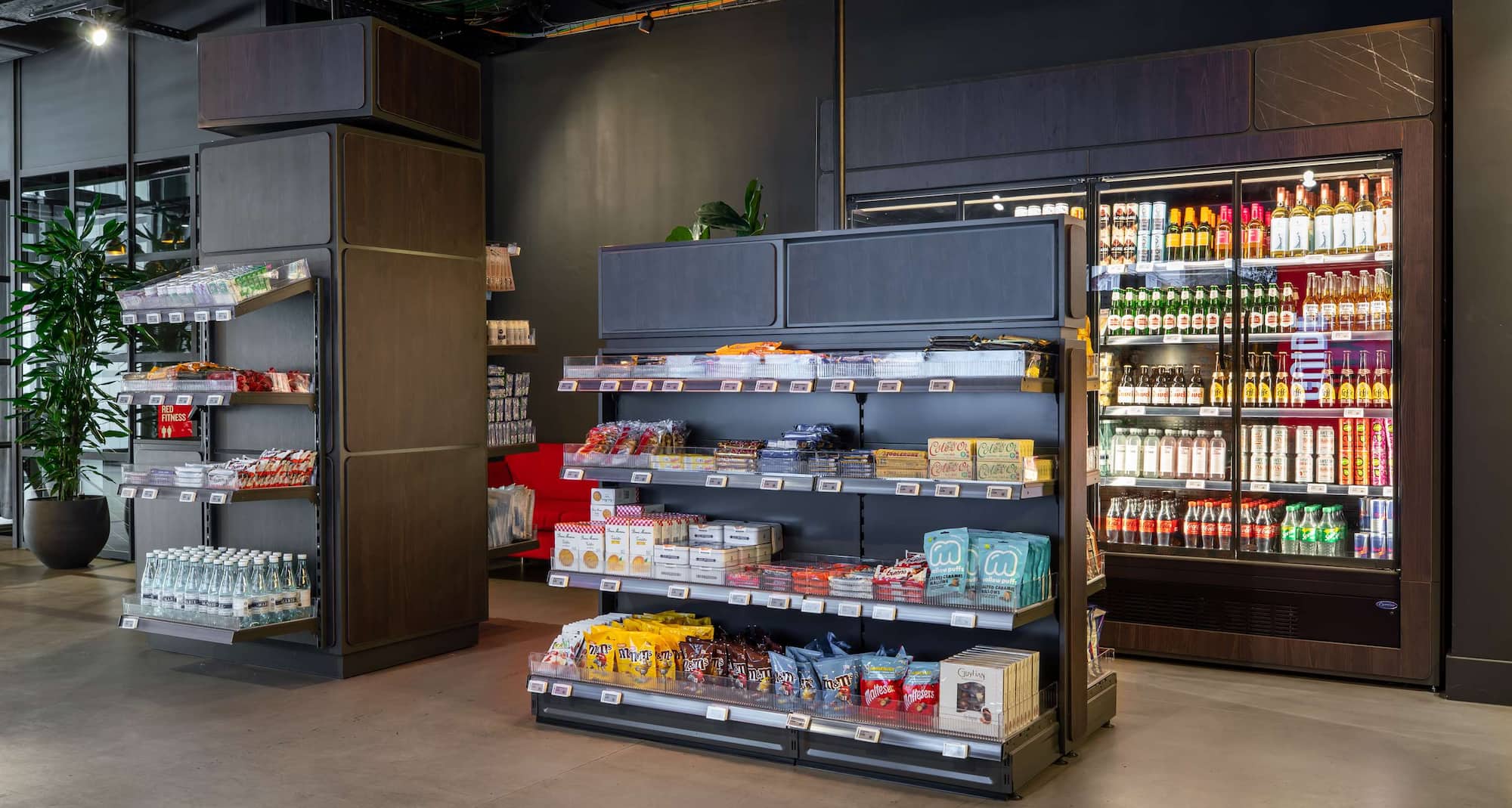 Radisson RED Brussels - Grab and go mini market