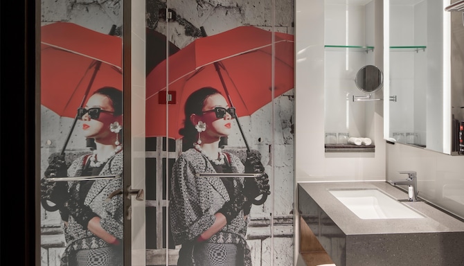 Radisson RED Cebu Mandaue - Superior Room - Twin bed