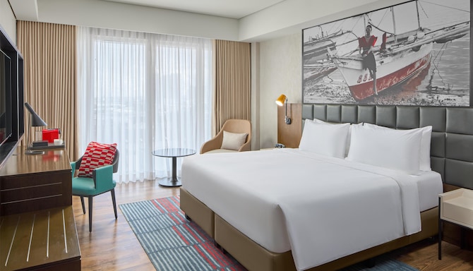 Radisson RED Cebu Mandaue - Family Room