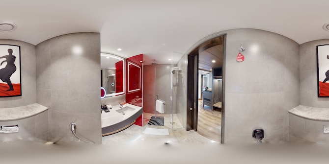 Radisson RED Chandigarh Mohali - Standard Room bathroom 360