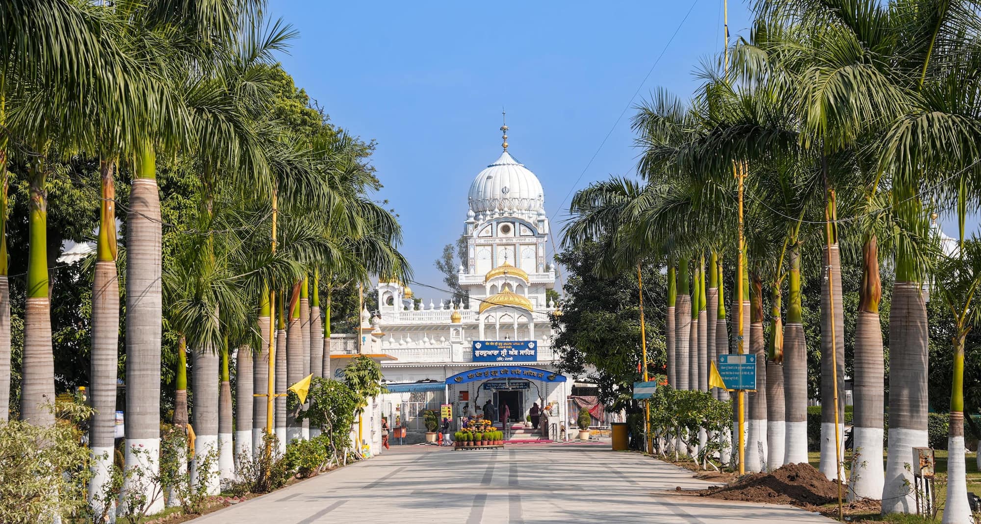 Gurudwara Amb Sahib: A sacred sanctuary of peace, devotion, and centuries-old blessings.