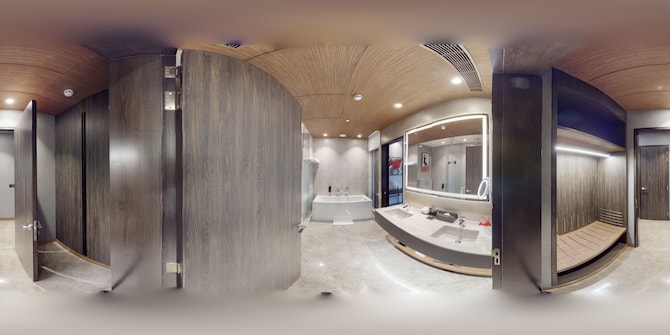 Radisson RED Chandigarh Mohali - Suite bathroom 360