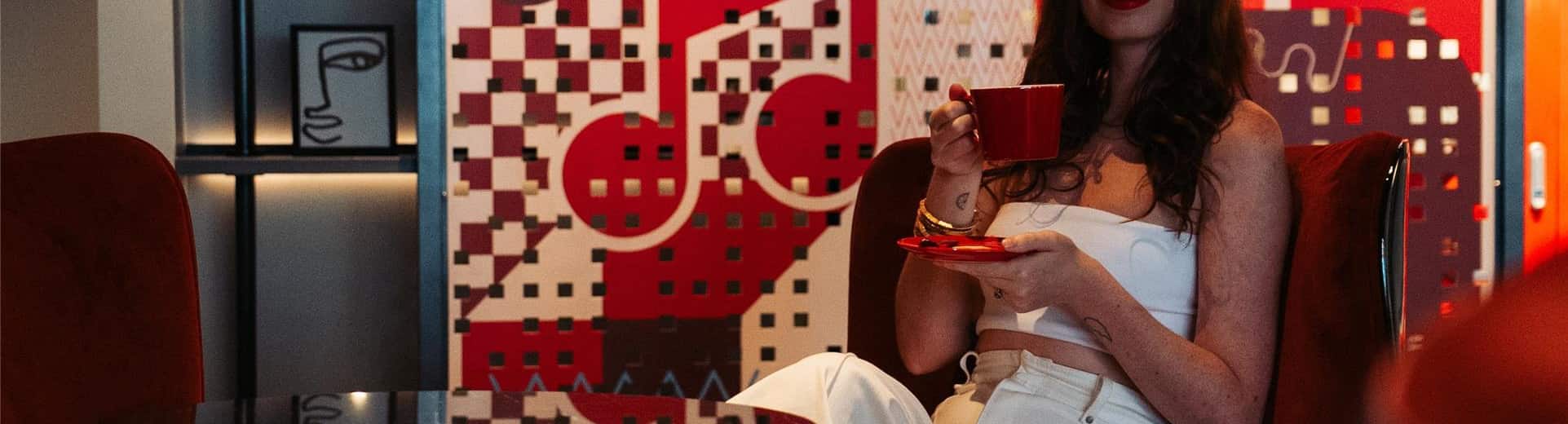 Radisson RED Danang - Coffee Lounge