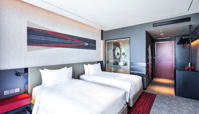 Radisson RED Danang - Superior Room